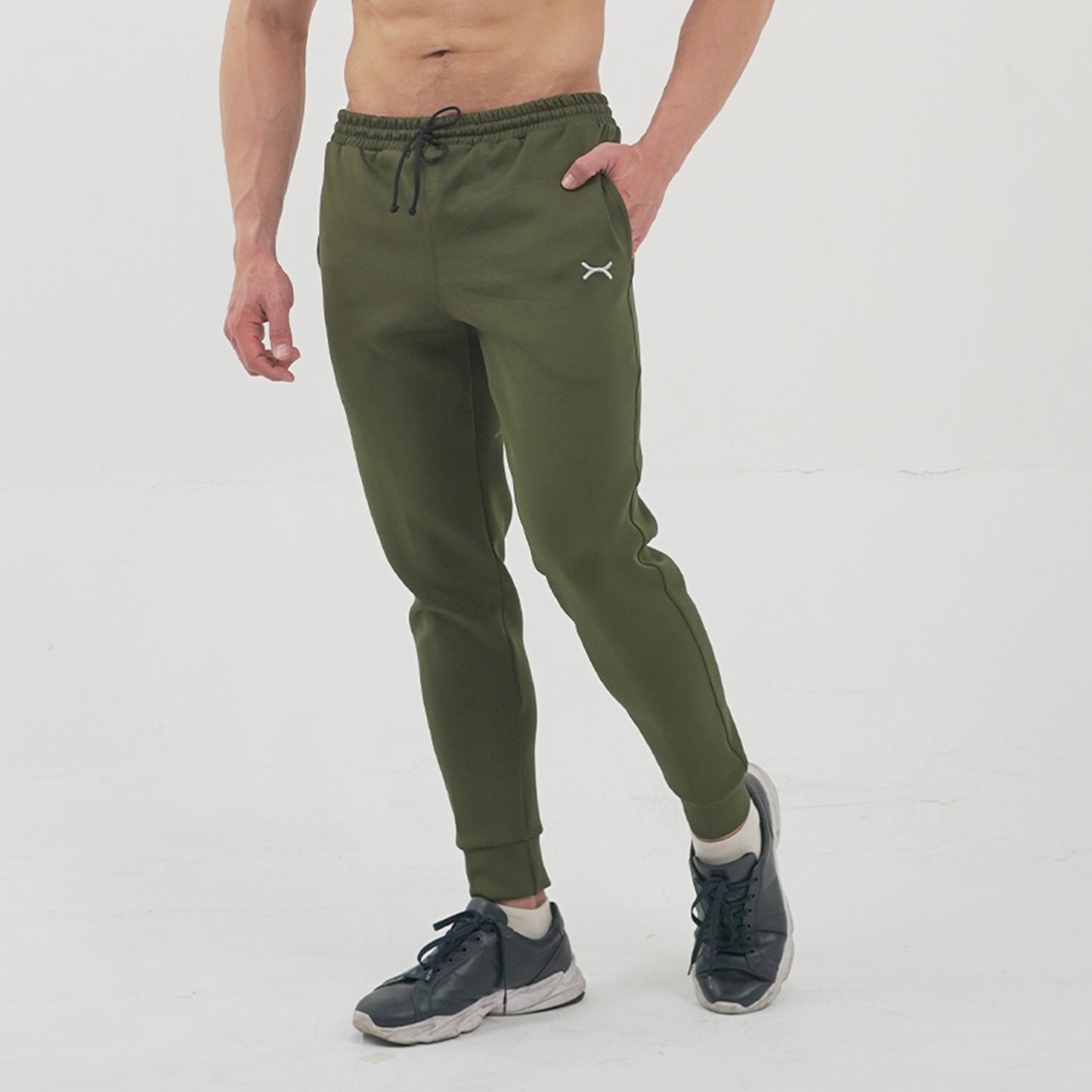 Jogger Essential series Celana Gym Lari Sepeda FCS-022