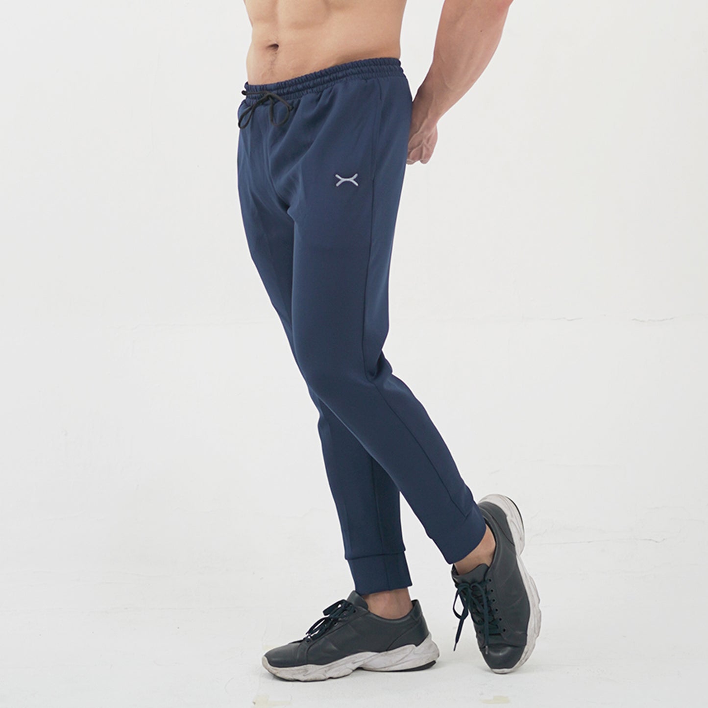 Jogger Essential series Celana Gym Lari Sepeda FCS-022